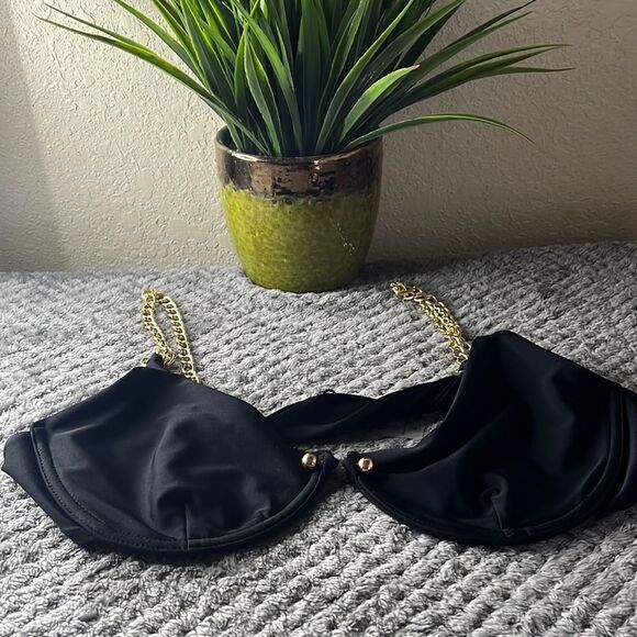 FASHION NOVA CUTE BIKINI TOP - Picture 1 of 4